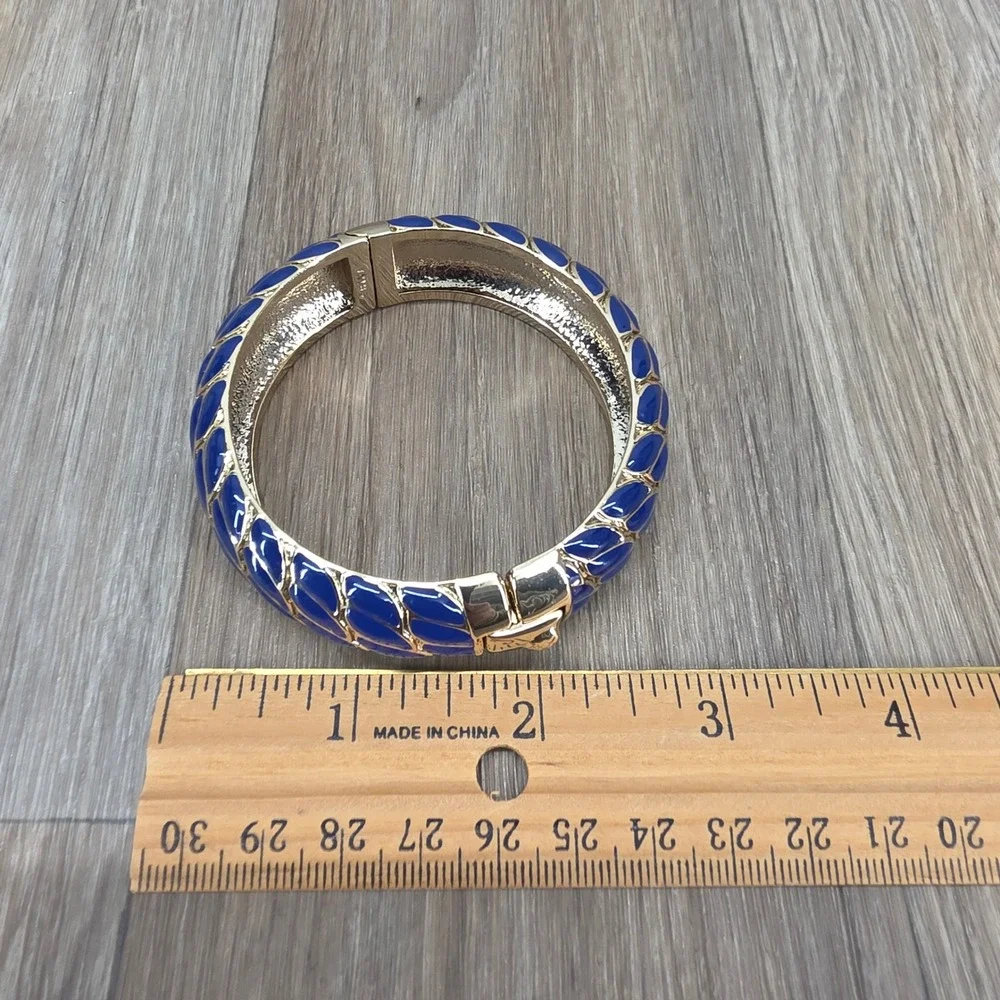 GPK Gold Tone Blue Enamel Snake Skin Pattern Hinged Bangle Bracelet‎ Women's